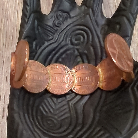 Vintage Copper Penny Handcrafted Cuff - Picture 3 of 5